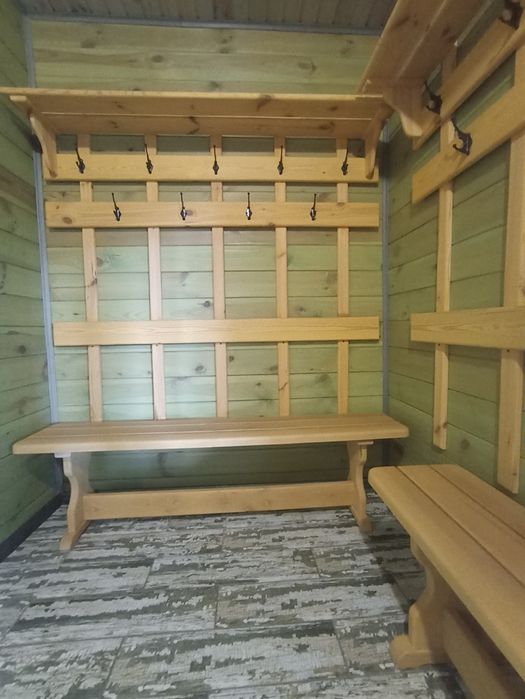Продам  вішалки,лавочки, поличка,
