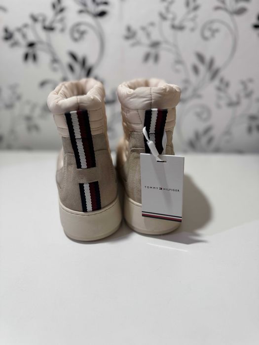 Чоботи  жіночі Tommy Hilfiger MONOGRAM SNOWBOOT, 41р