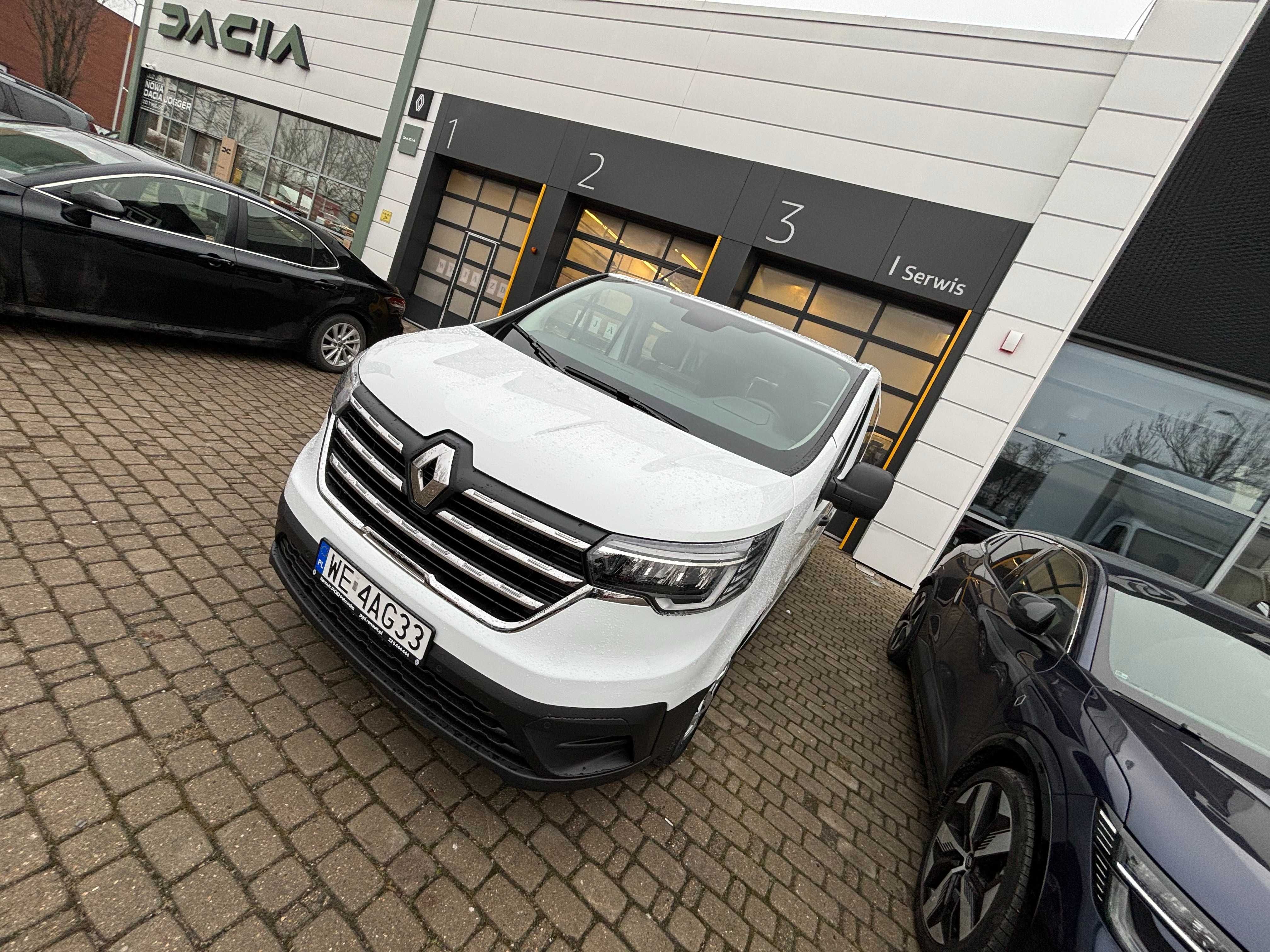 BFM CAR RENTAL Wynajem samochód 9 miejscowy-BUS/ VAN Renault Trafic