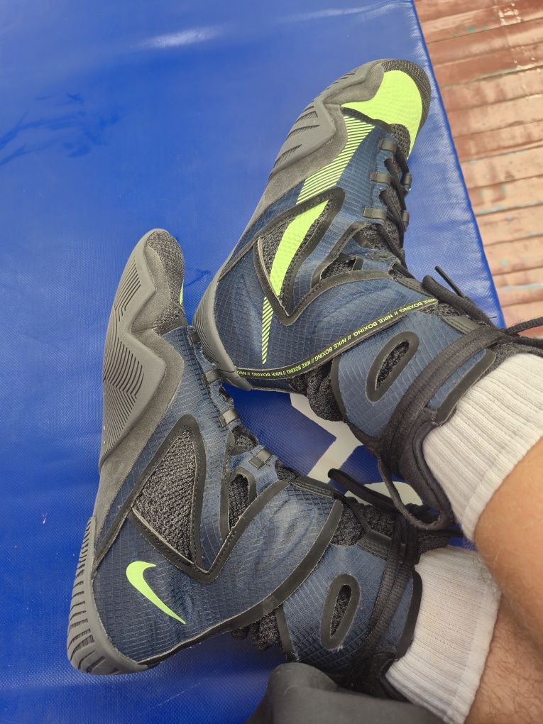 Продам Nike hyperko