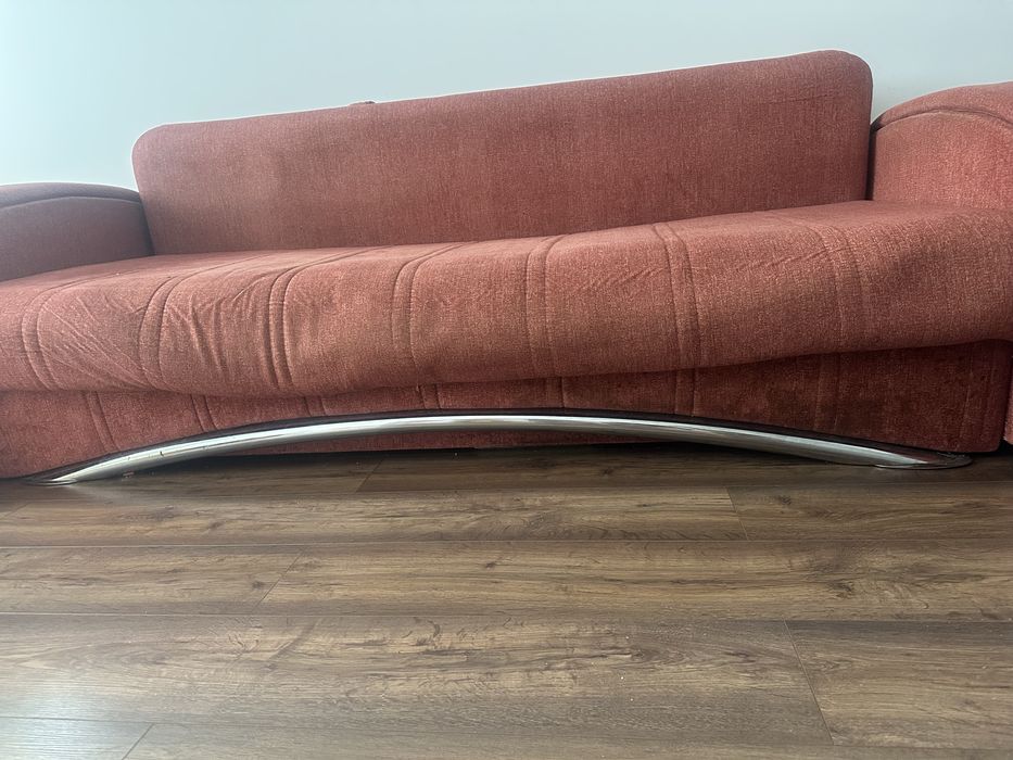 Продам б/у диван