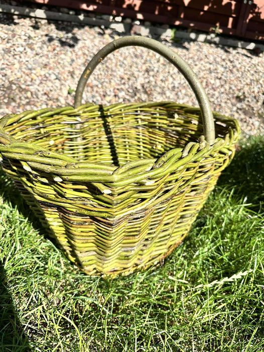 Koszyk wiklinowy