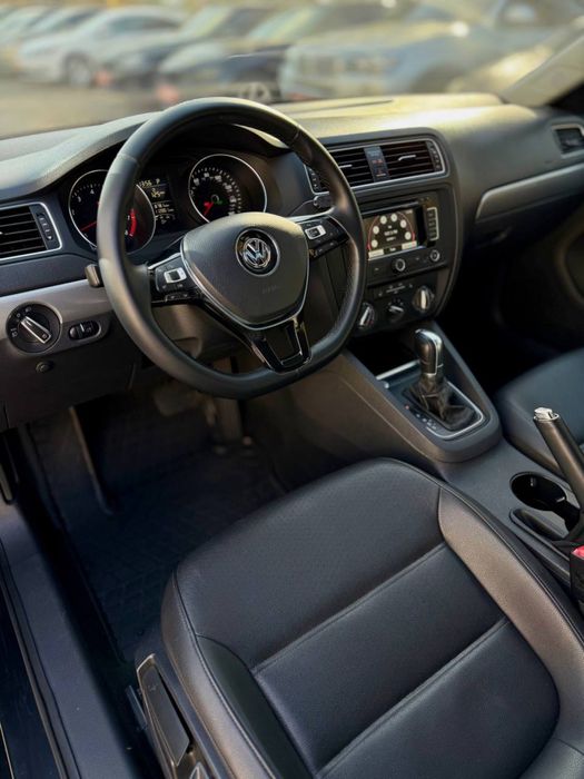 Volkswagen Jetta SE 2014