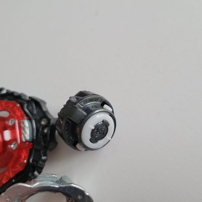 Продам Бейблейд Дивайн Белиал оригинал 6 сезон, Takara Tomy