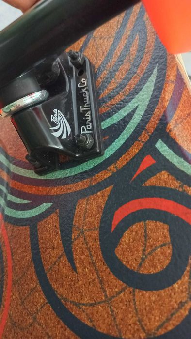 Longboard Dancing Skate LOADED Tarab II 47″ NOVO a estrear