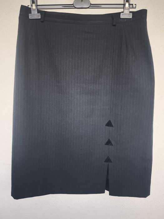 Saias (8 diferentes) do n 46 ao 50