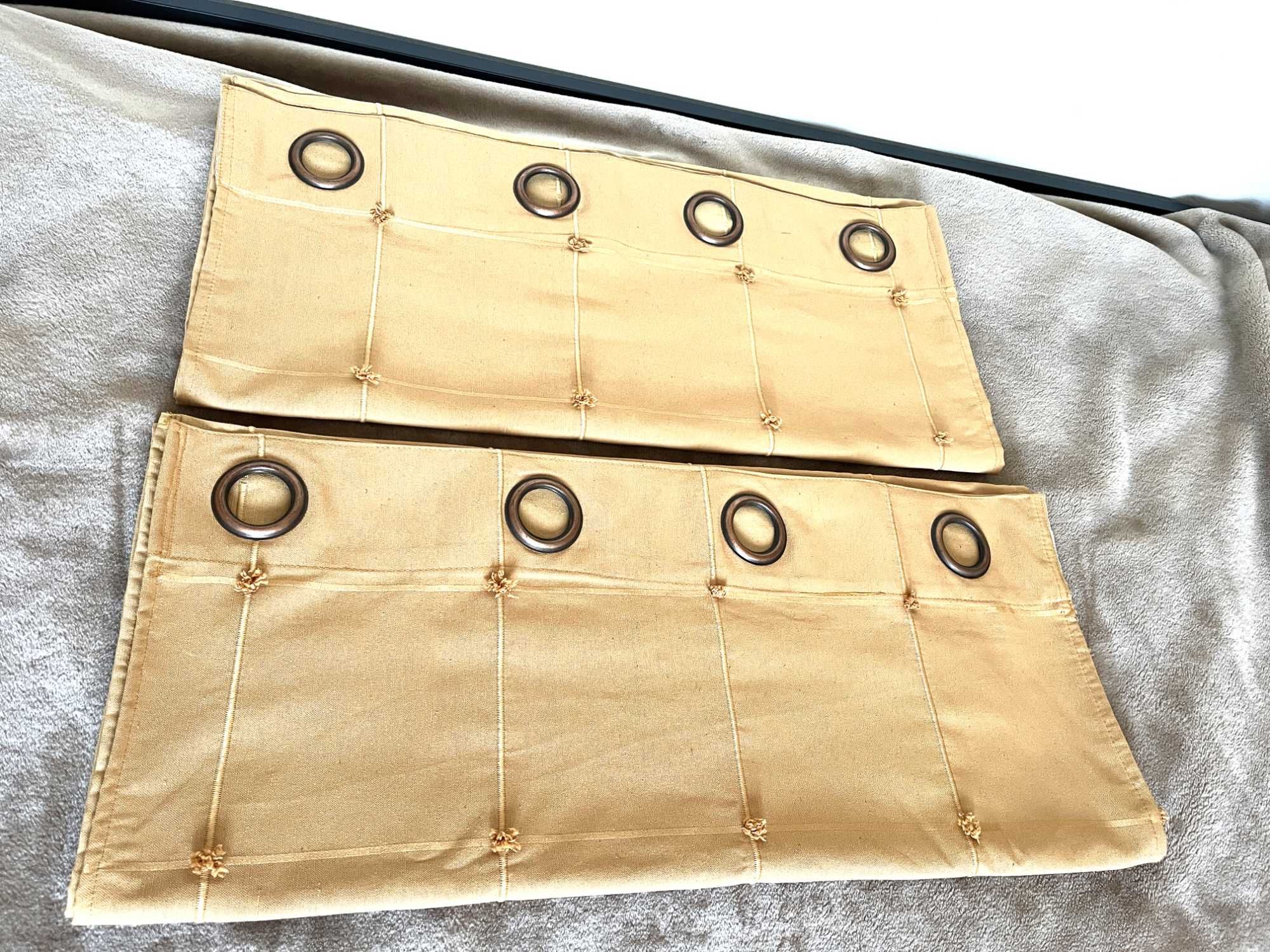 Cortinados Bege com Argolas