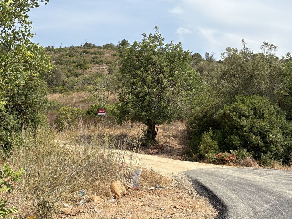Terreno rustico em S. Sebastião - Loulé