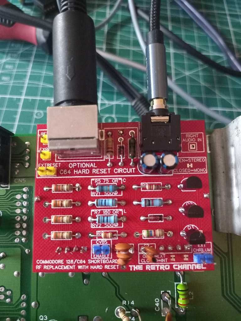 Zamiennik modulatora RF do Commodore 64/128