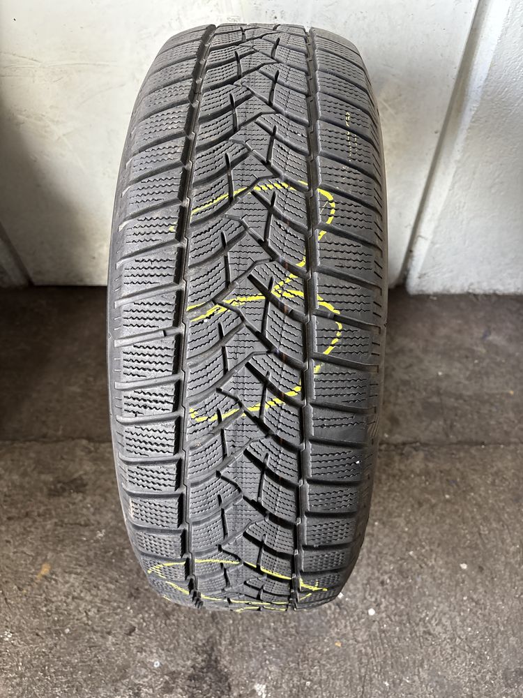 4x Opony DUNLOP WinterSport 5 235/65R/17