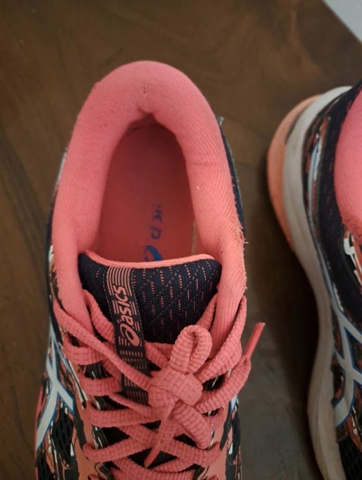 Tenis Asics usados