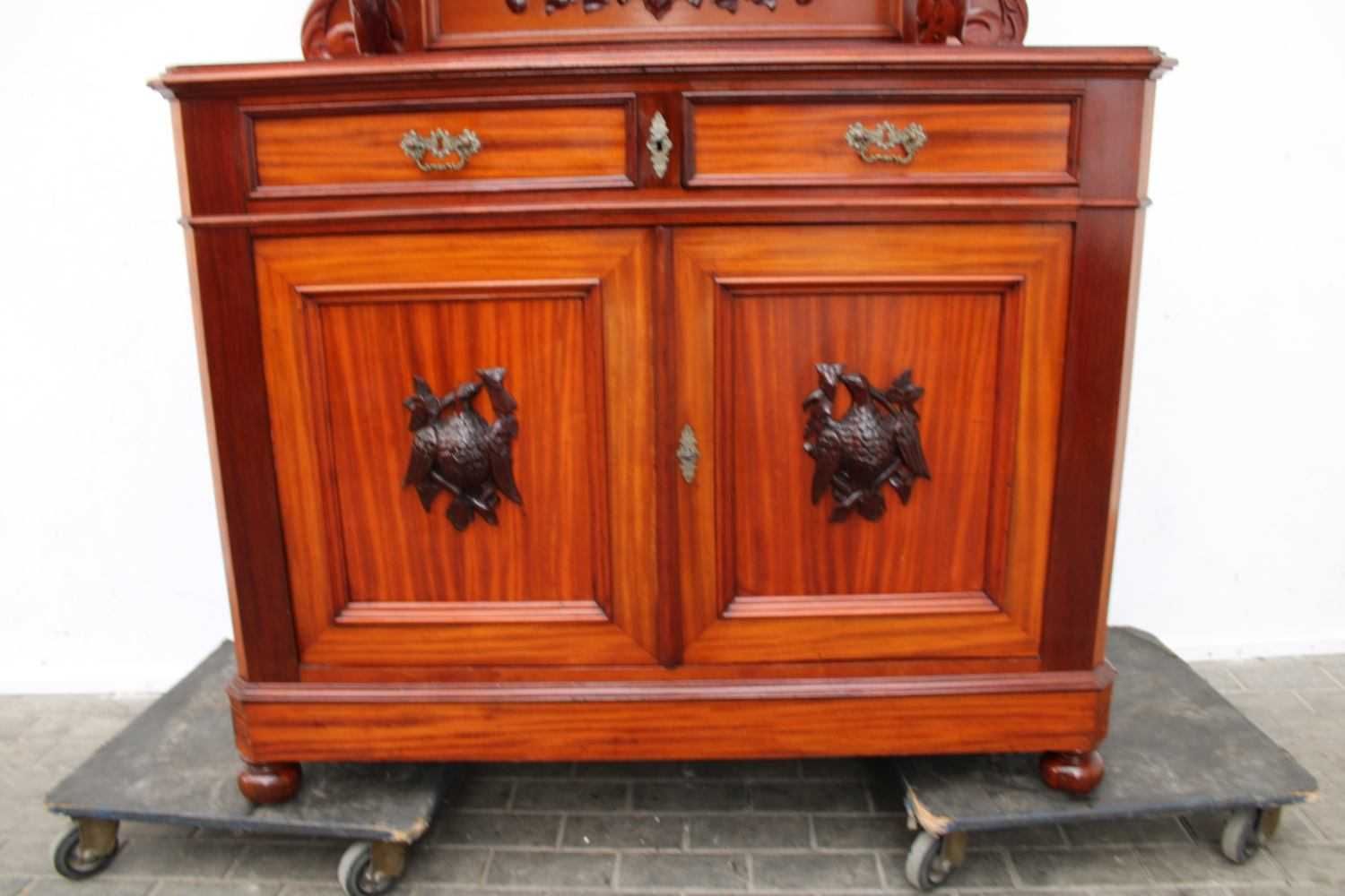 Stary rzeźbiony kredens Biedermeier 130cm 339