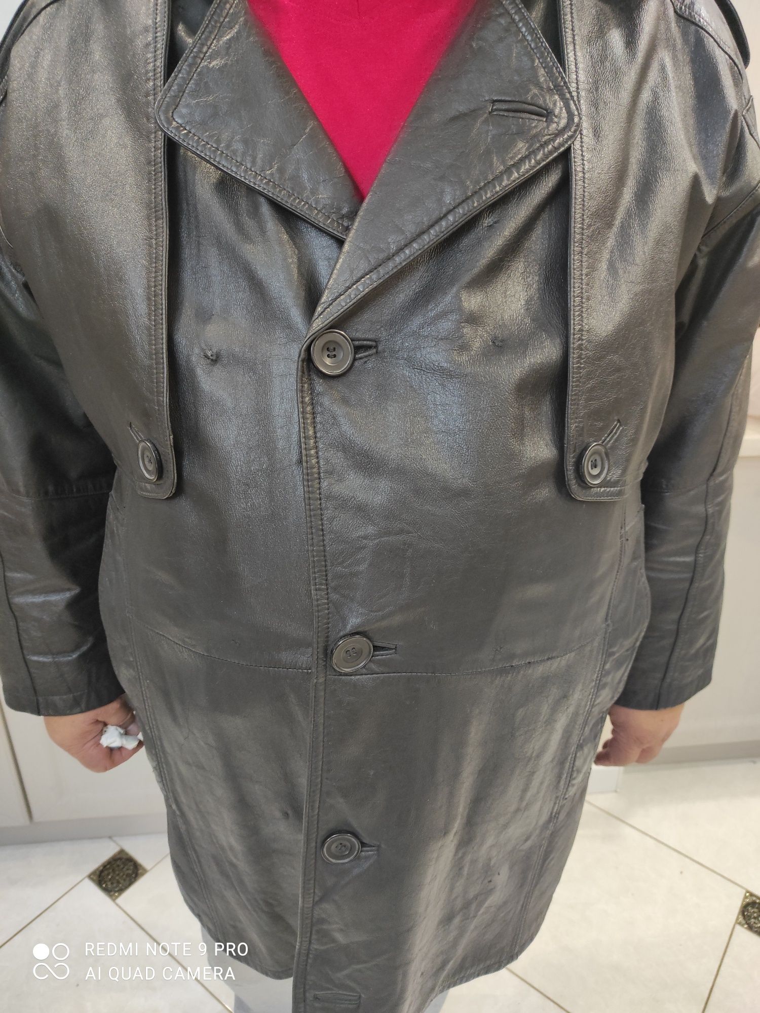 Кожаная куртка с меховым воротником  большого размера
