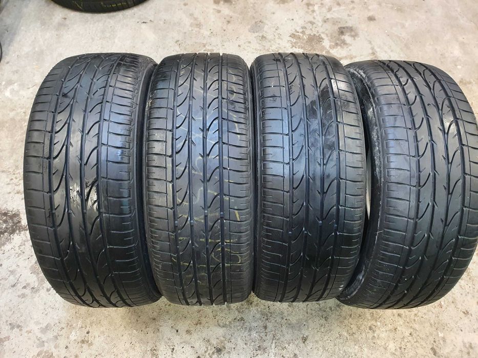 225 / 45 R 19  Bridgestone
