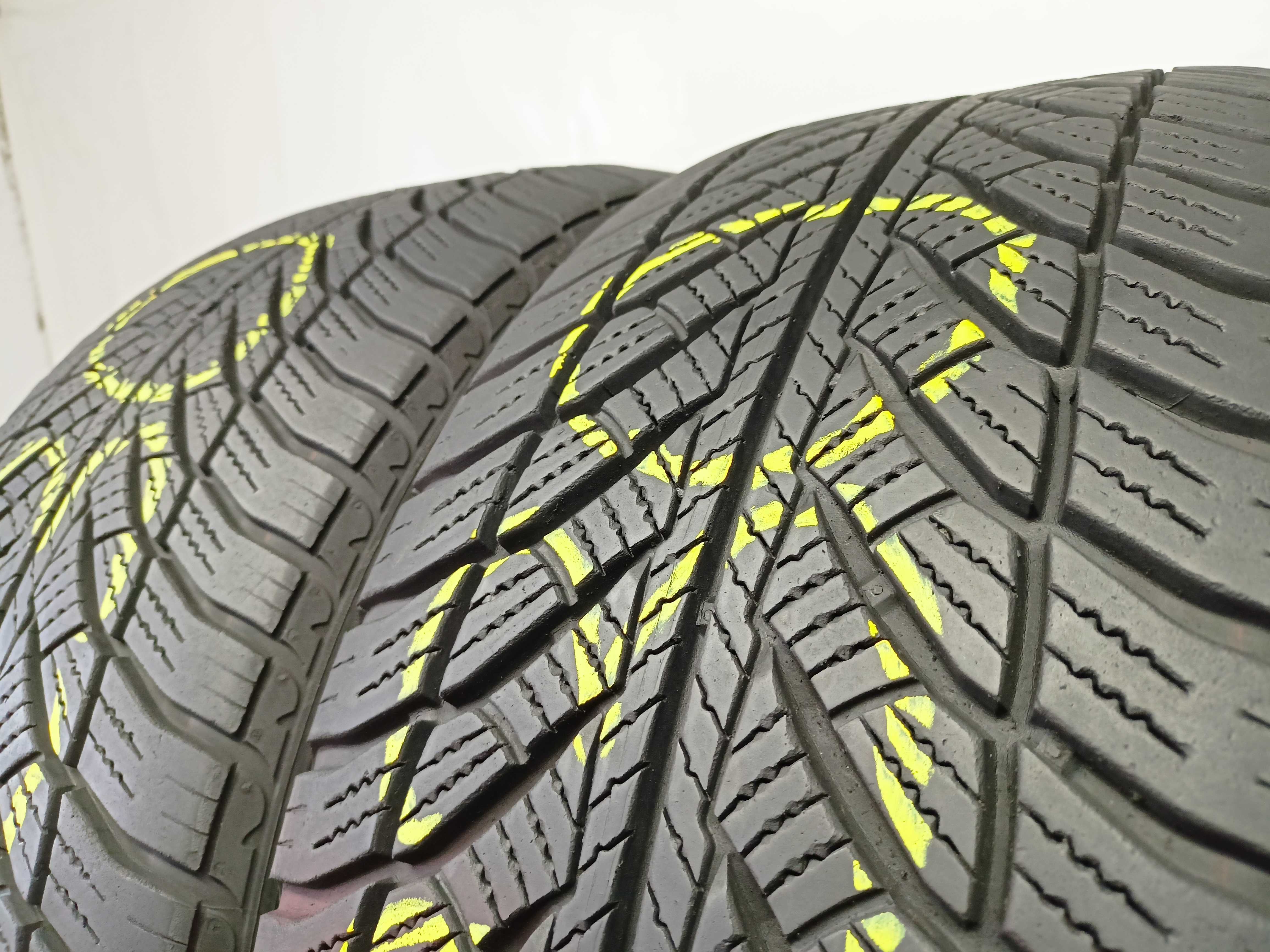 Goodyear UltraGrip 8 245/45/18 2021r. 100V 2x7,6mm (3230)