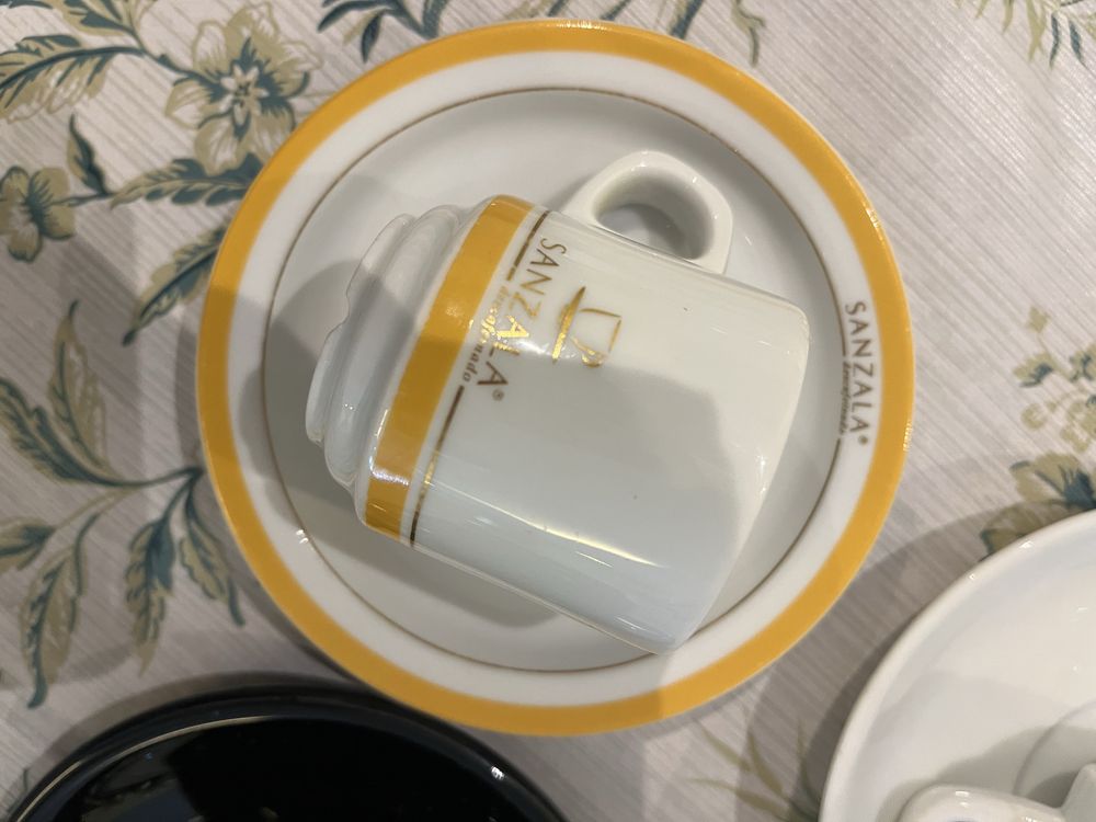 Vendo chavenas de cafe colecao