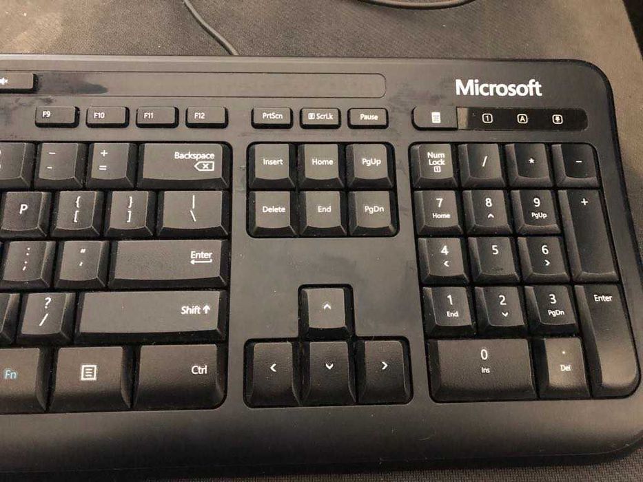 Klawiatura Microsoft Wired Keyboard 600 – USB, cicha, solidna