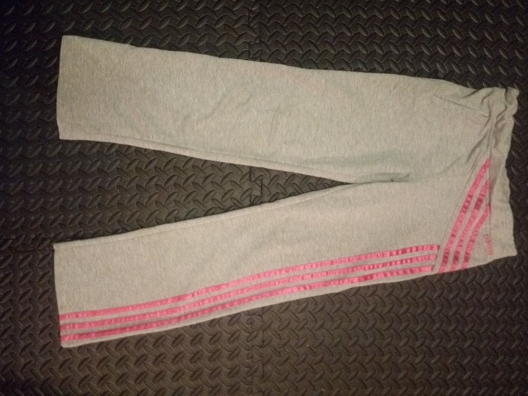 Spodnie dresowe Adidas S