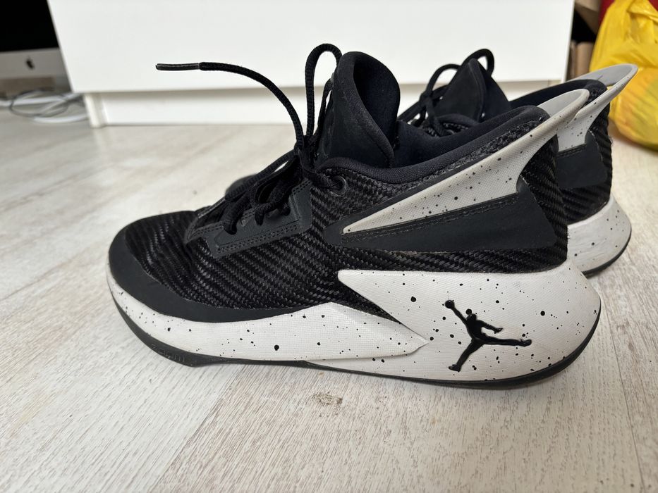 Buty jordan czarno białe