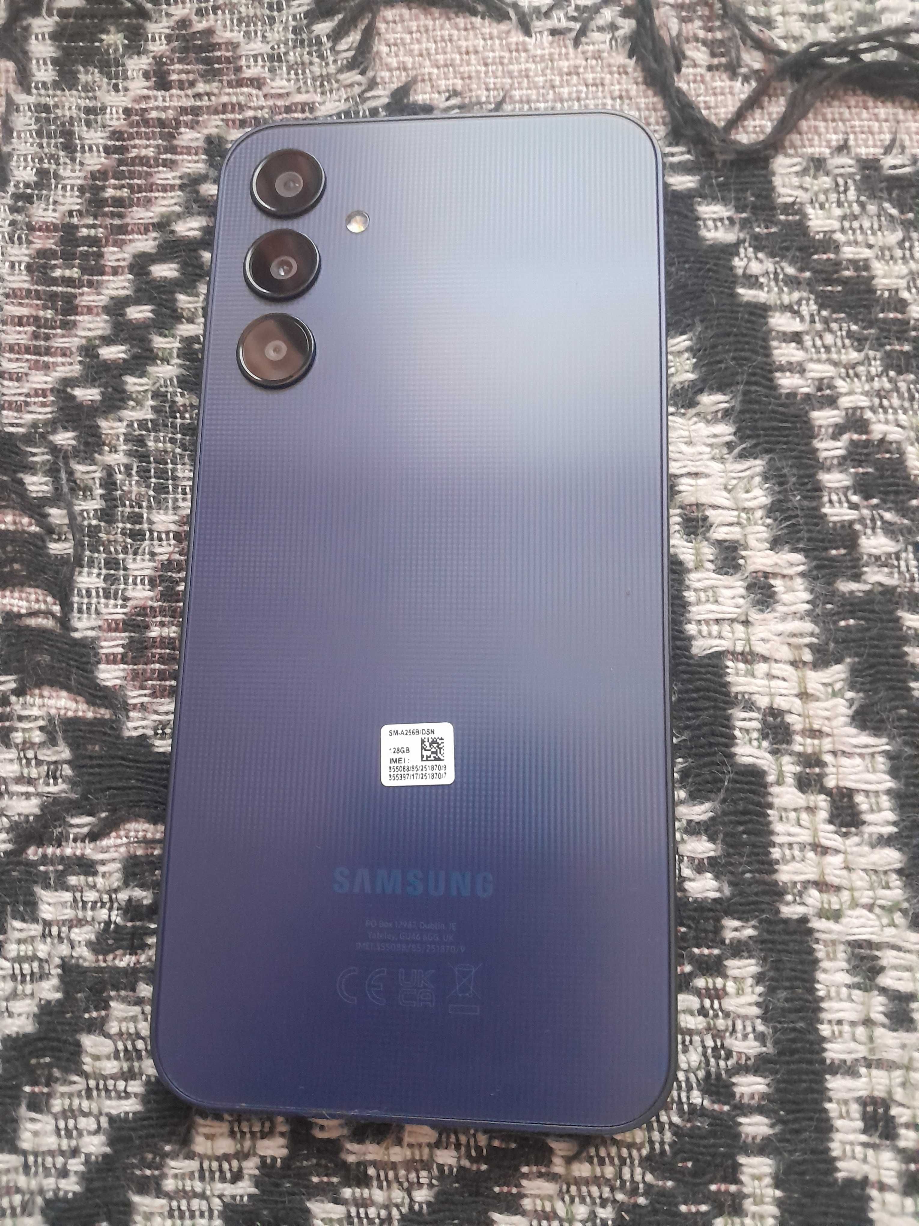 Samsung A 25.6/128 у гарному стані.