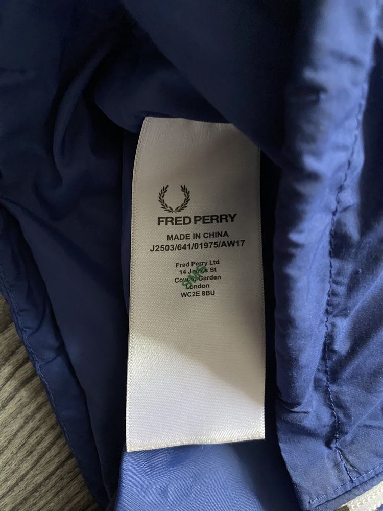 Fred perry на лампасиках
