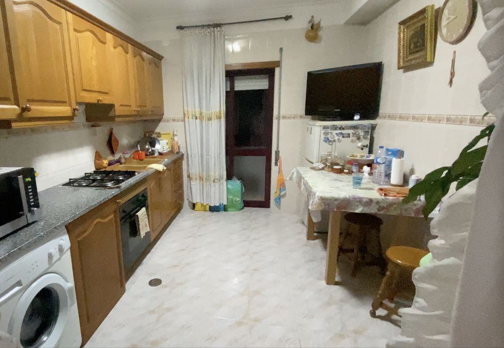 Arrenda-se Apartamento