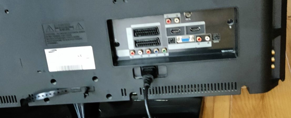 Telewizor samsung 32 cale z pilotem