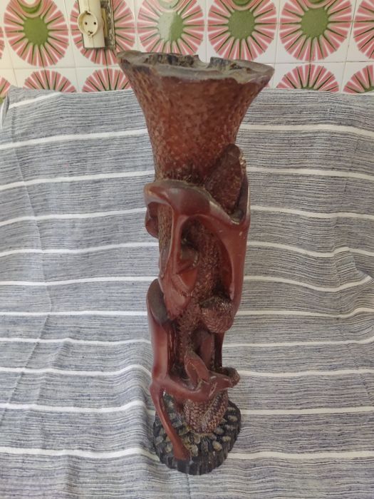 Lindo cinzeiro Africano