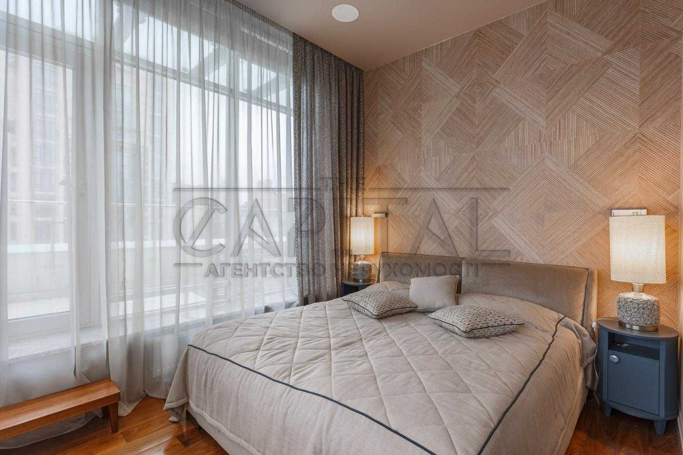 Продаж 3к Кв-ри Бульвар Фонтанів
Київ, Печерський р-н, Саперне поле, 3