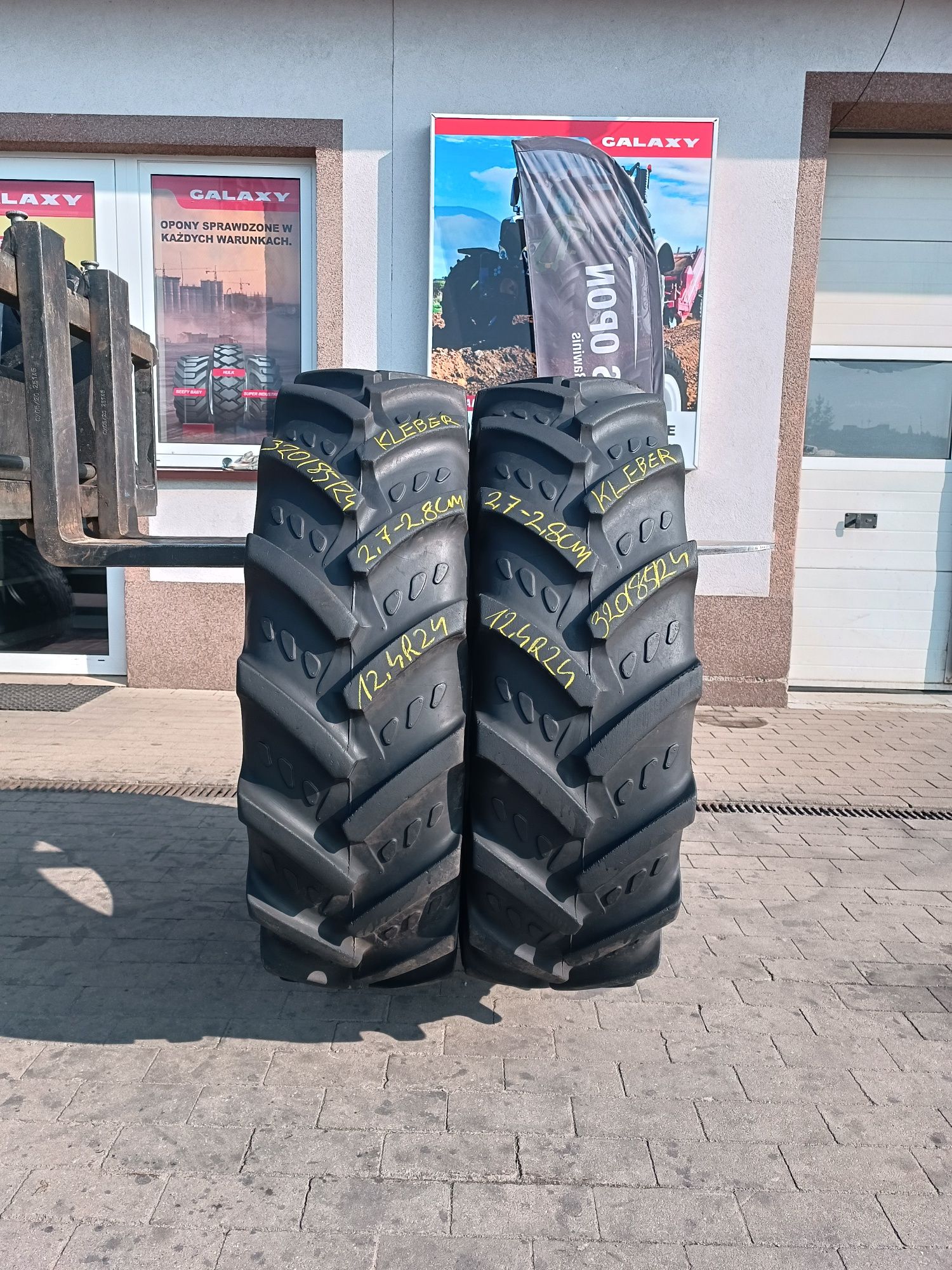 320/85R24 Kleber Traker 12.4R24