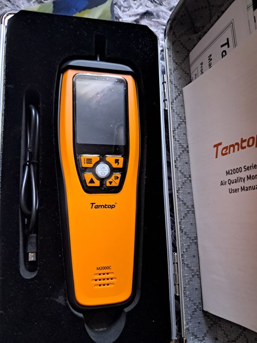 Miernik powietrza Temtop