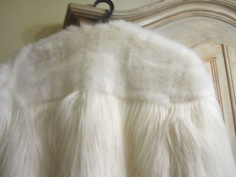 Casaco de Pelo da ZARA-NOVO