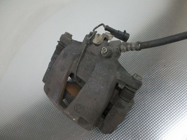 Pinça travão / maxila de travão frente esquerda LANCIA Musa (350_)