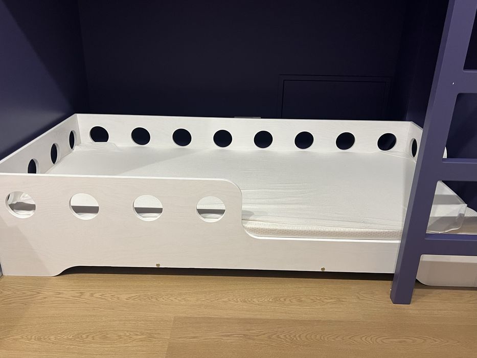 Niskie łożko dziecięco-młodzieżowe Adeko Kiki P 170x80 z materacem