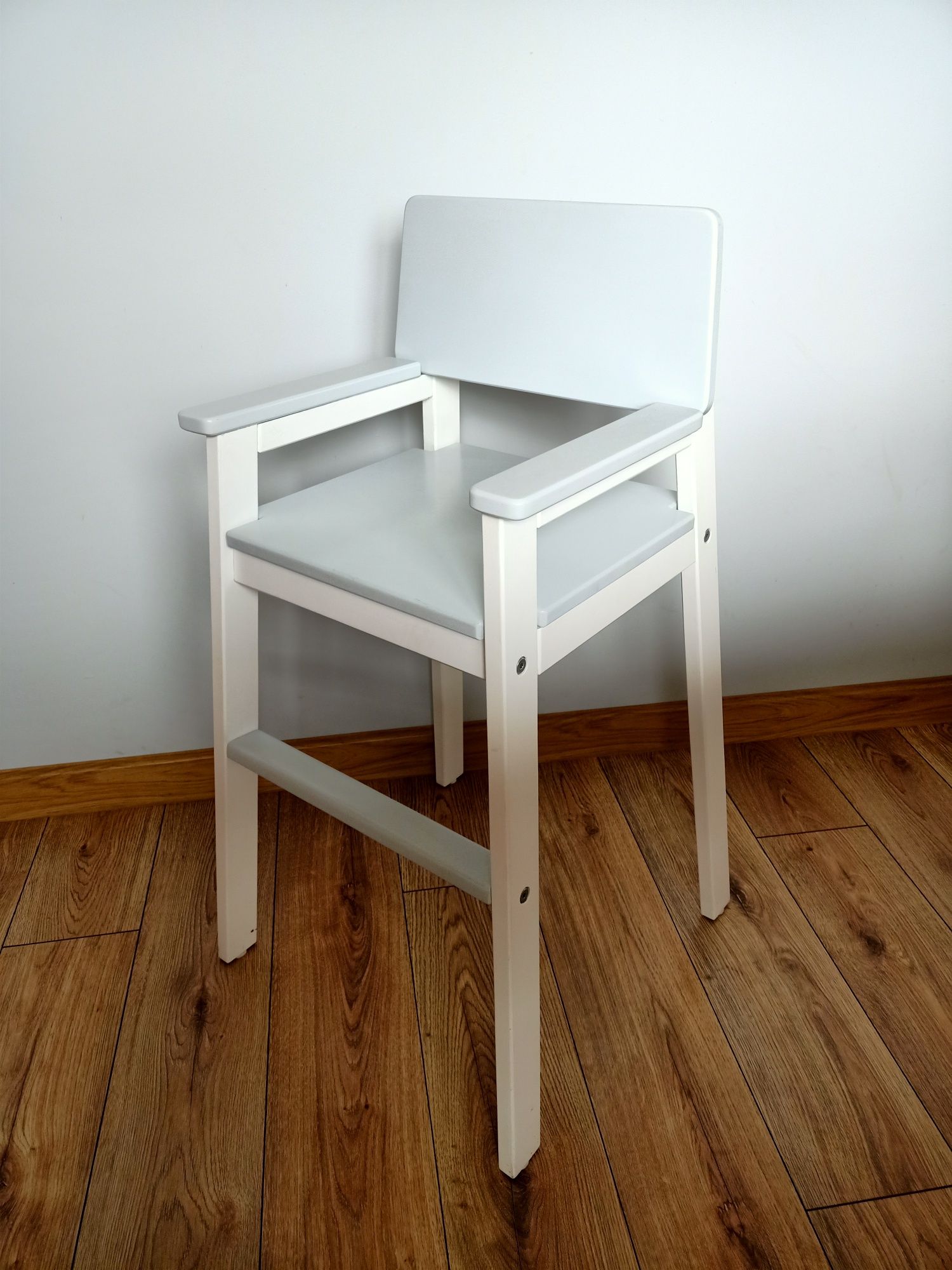 Krzesło dziecięce, lite drewno, biało-szare, jak nowe!