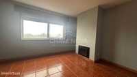 Apartamento T2 C/Lugar de Garagem - Perto do centro Gandra