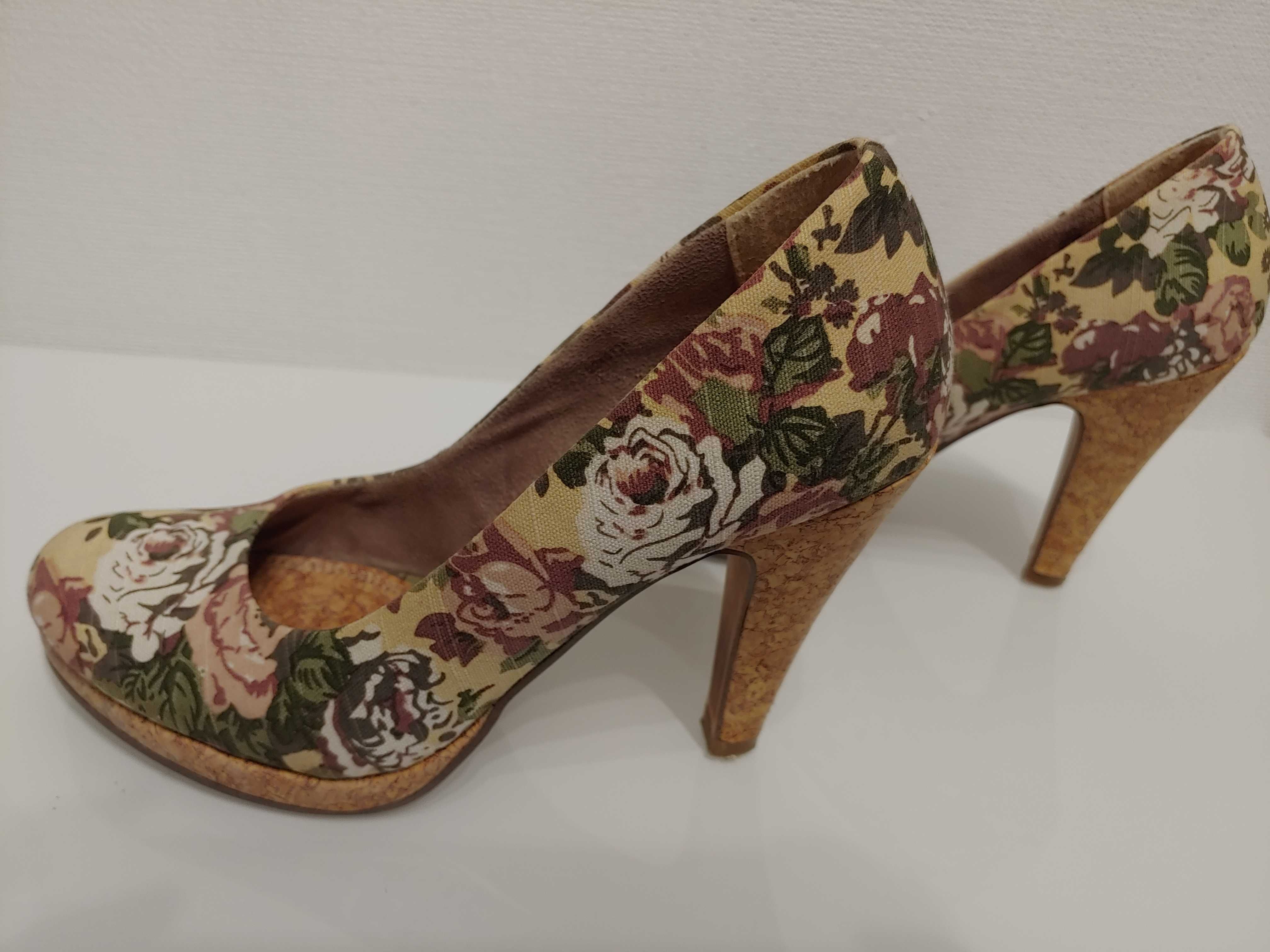 Buty Marco Tozzi. Rozm. 38. Jak nowe. Bardzo oryginalne.
