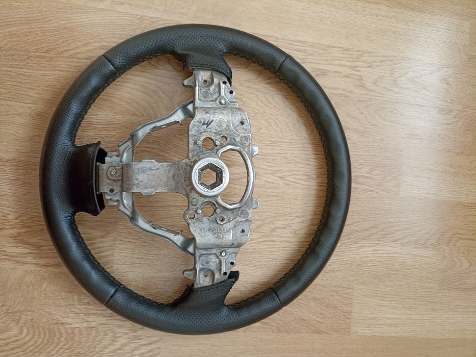 Обменяю руль mazda 3 bk