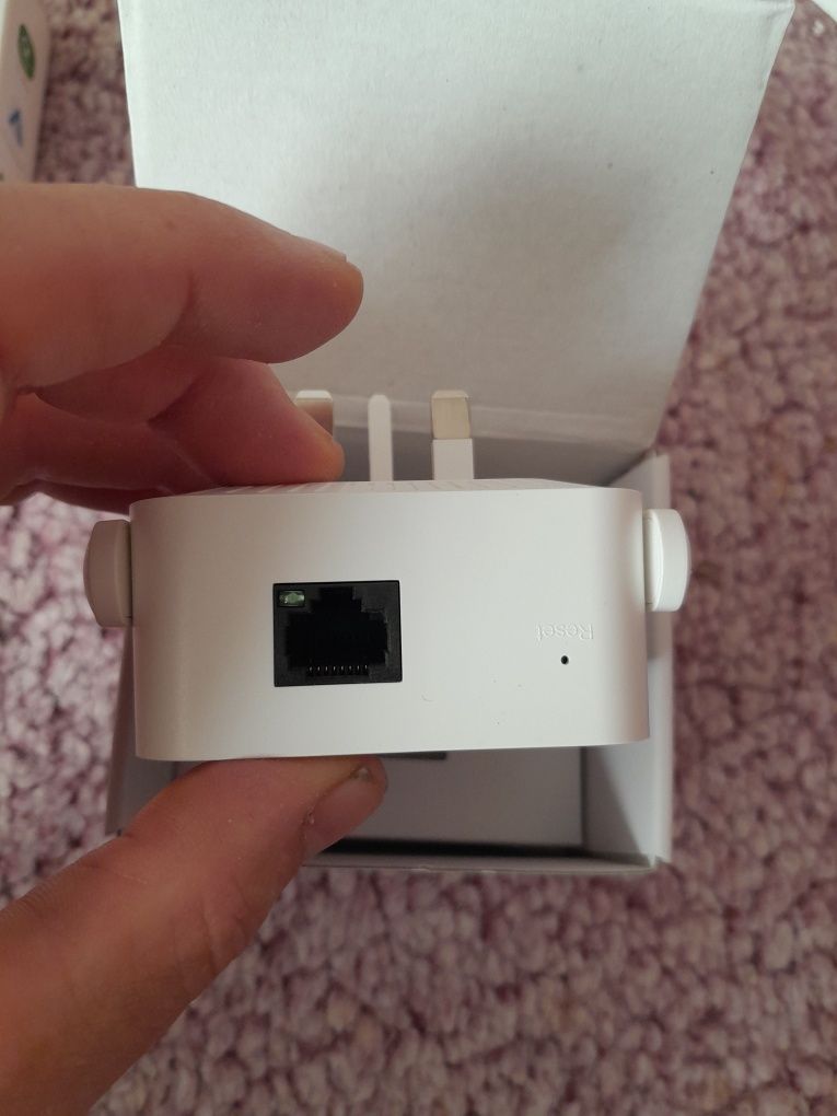 Wzmacniacz sygnału WD-R611U WiFi 2,4GHz kompatybilny z Alexą