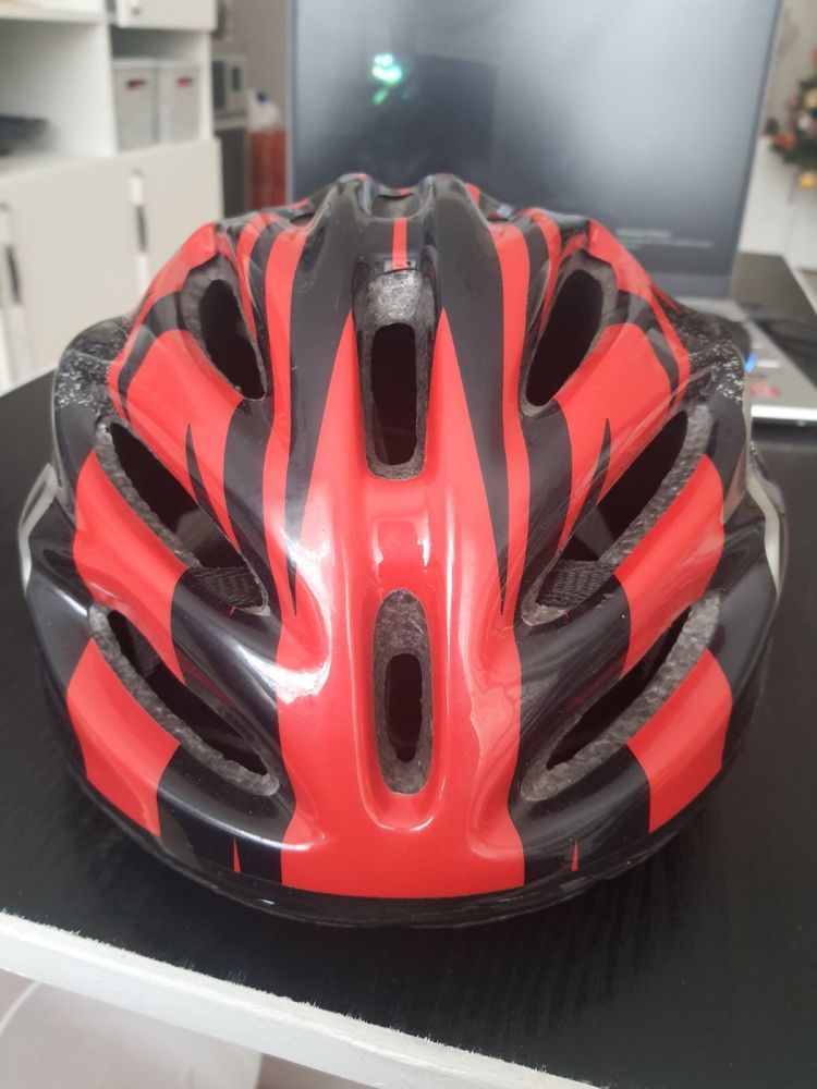 Шлем велосипедный роликовый