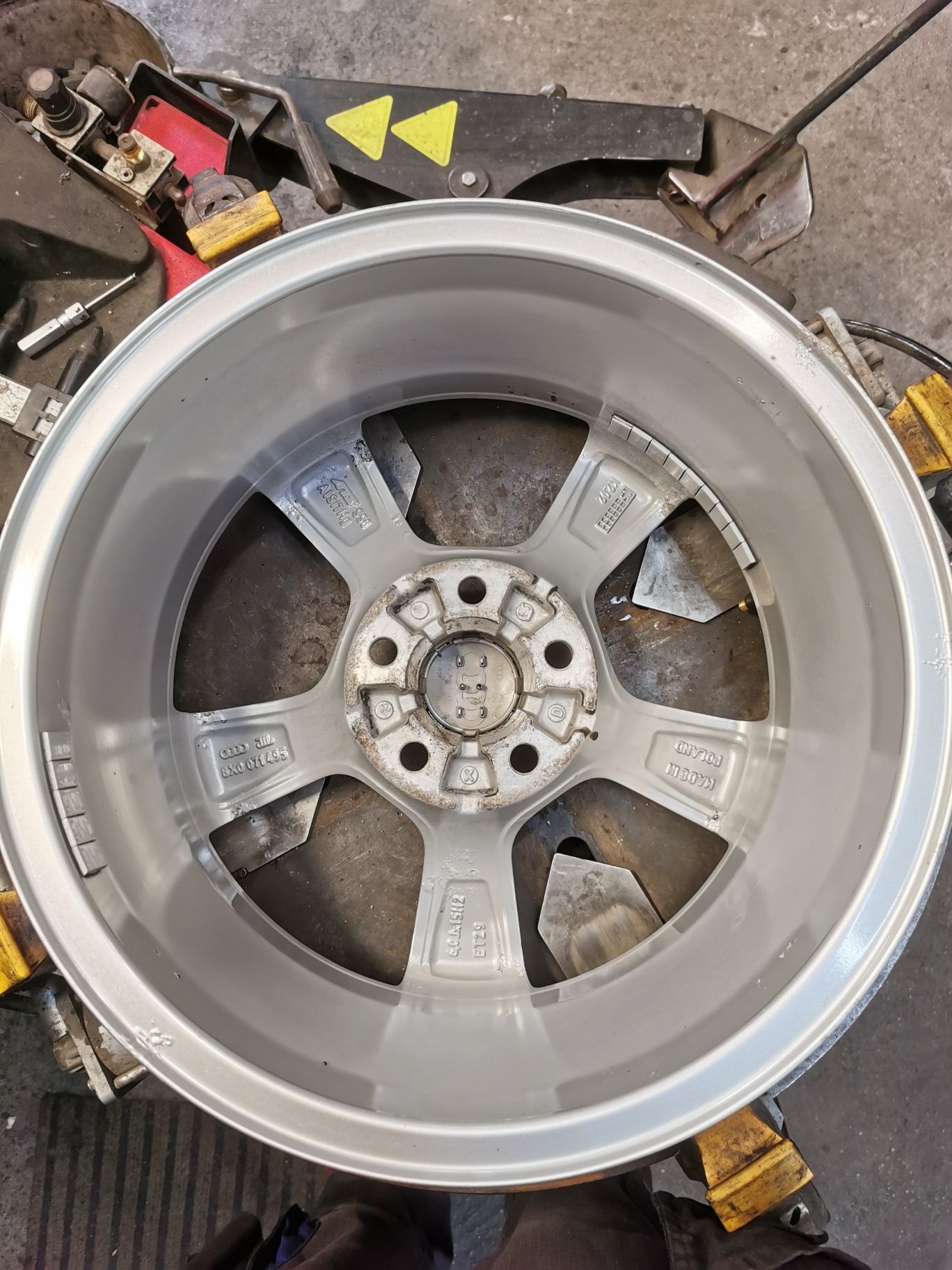 Felgi aluminiowe 15" 5X100 ET29 6J AUDI