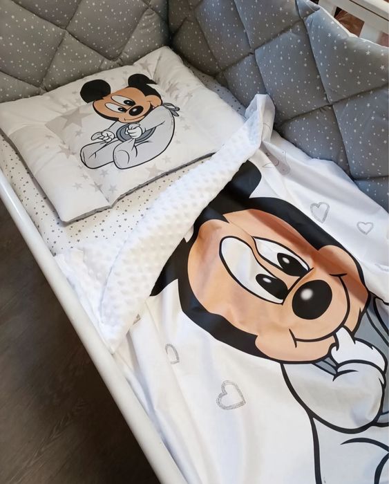 Бортики в ліжечко