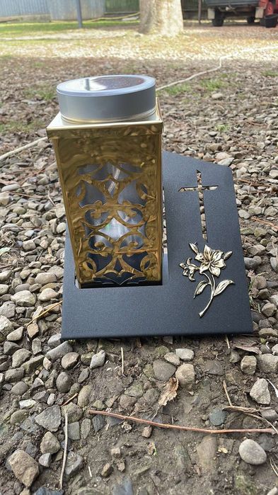 Лампадка на сонячних батареях