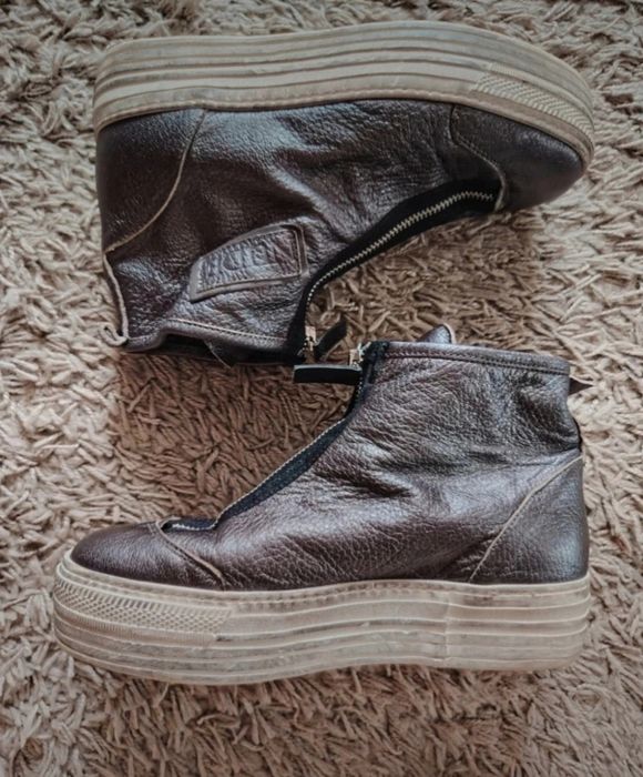 Nude botki skóra grafitowy brąz barwiony koturn 38