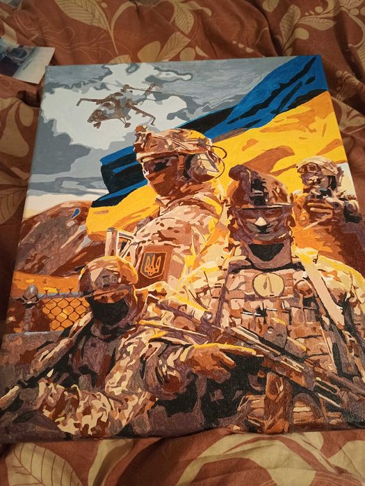 Готові картини по номерах та алмазами