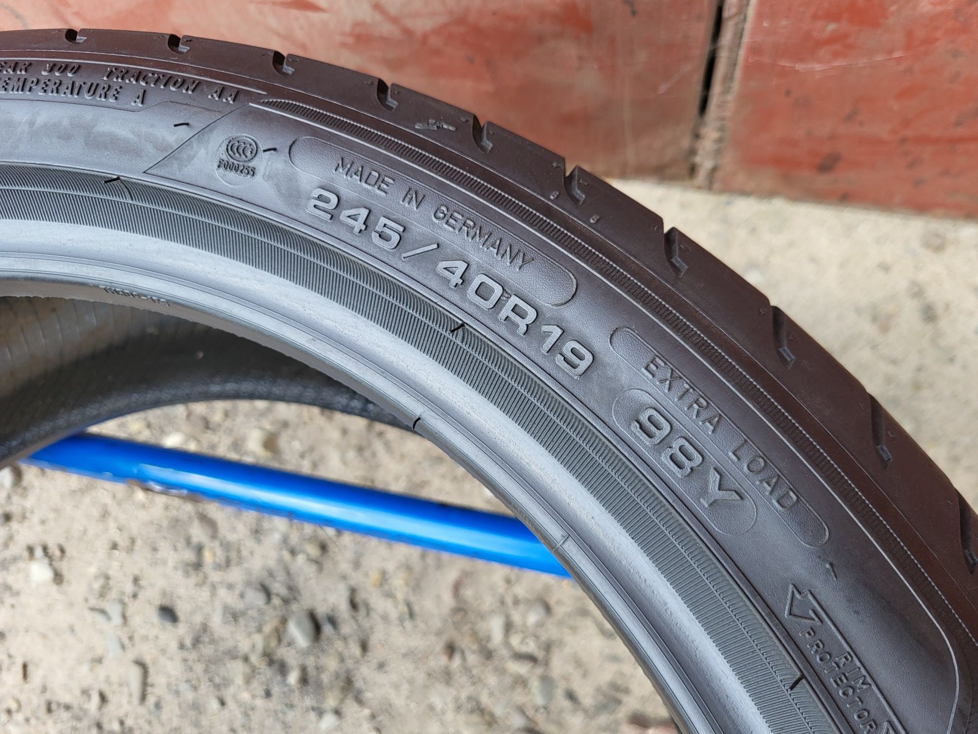 245/40/19 R19 GoodYear Eagle F1 RunFlat 2шт ціна за 1шт шини
