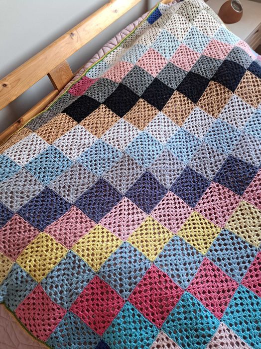 Narzuta na łóżko ręcznie robiona NOWA