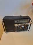 Grundig satellit 1400 радіоприймач