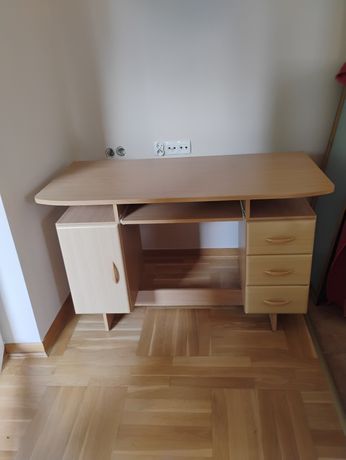 Biurko młodzieżowe