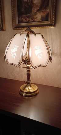 Klasyczna mosiężna lampa